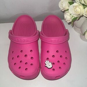 Women’s hot pink CROCS